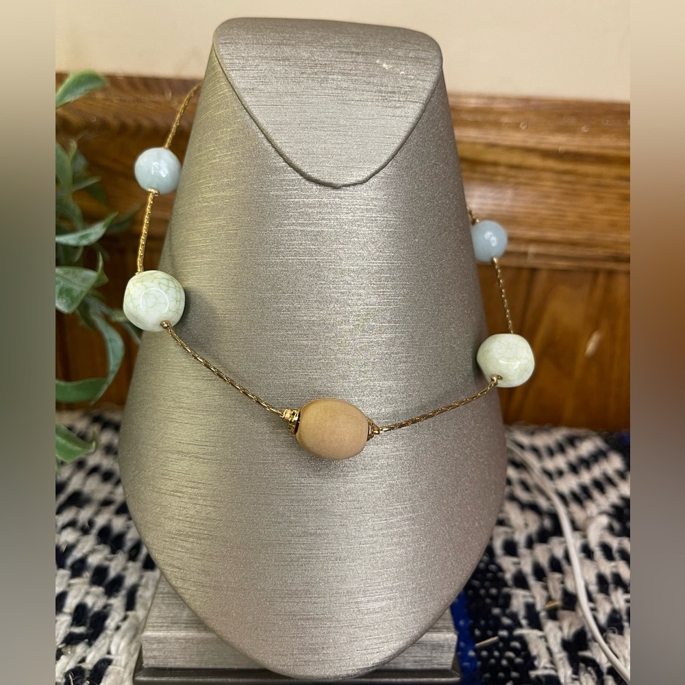 New York &Co fashion necklace